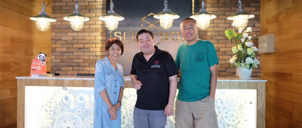 Thank-you,-Singapore-Blogger-for-visiting